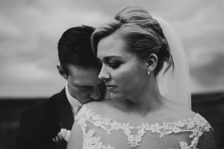 Floral Rustic Country Barn Wedding http://www.allymphotography.com/