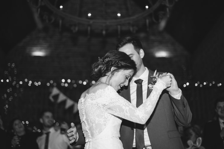 Copper Dusky Lilac Grey Rustic Barn Wedding http://www.kayleighpope.co.uk/