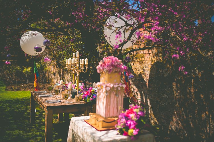 Summer Brights Jewelled Glamour Wedding Ideas http://realsimplephotography.net/
