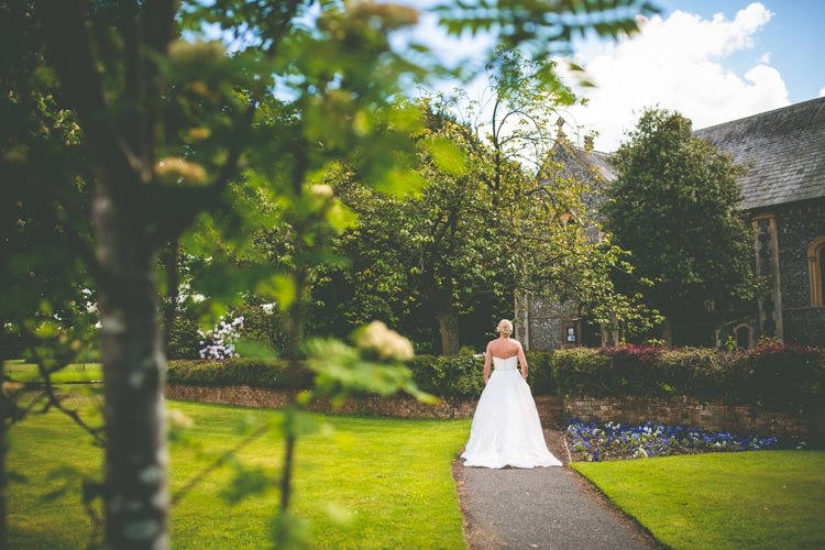 Summer Brights Jewelled Glamour Wedding Ideas http://realsimplephotography.net/
