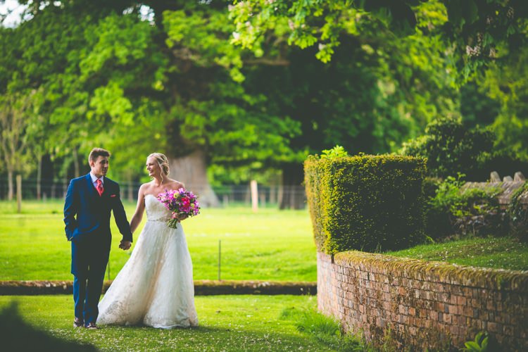 Summer Brights Jewelled Glamour Wedding Ideas http://realsimplephotography.net/