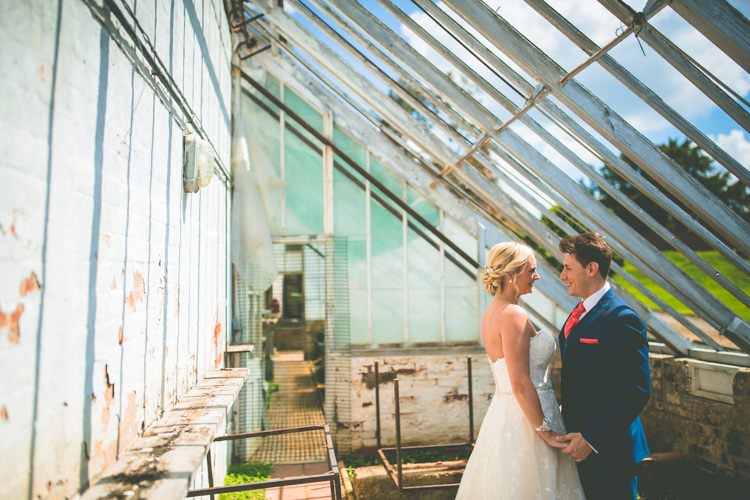 Summer Brights Jewelled Glamour Wedding Ideas http://realsimplephotography.net/