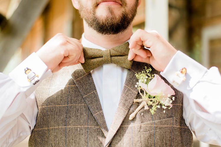 Brown Tweed Bow Tie Groom Buttonhole Pink Rose Multicoloured DIY Rustic Wedding http://vickylamburn.com/