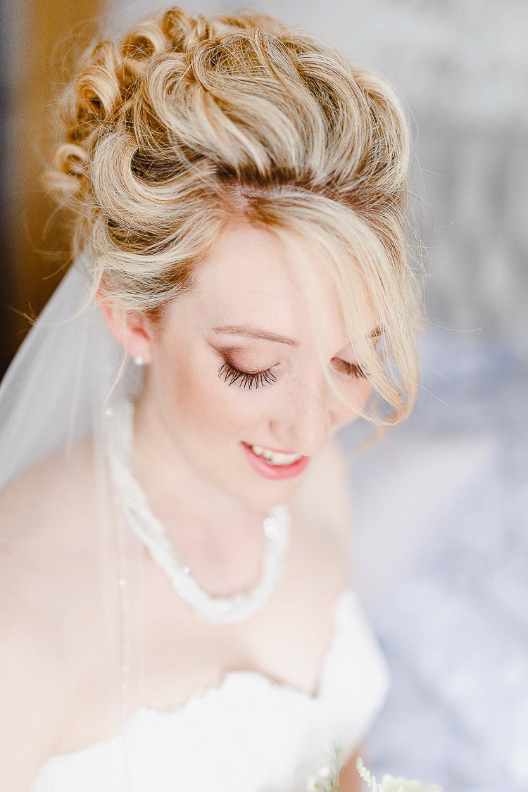 Hair Make up Bride Bridal Classic Outdoorsy Nature Pretty Pink Wedding http://whitestagweddings.com/