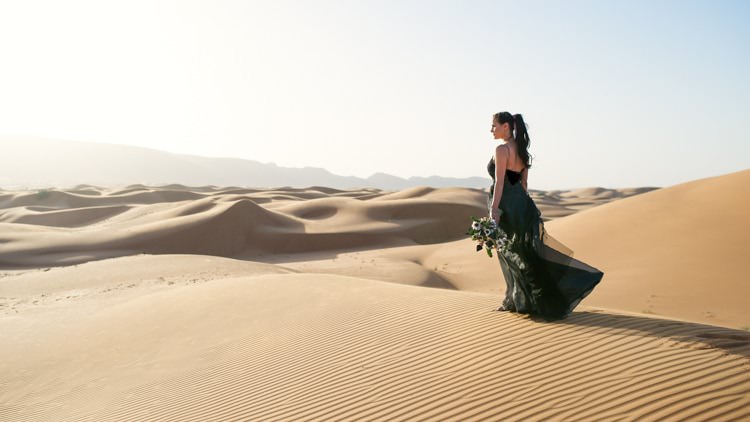 Bride Black Lace Bridal Gown Bouquet Sand Hills Geometric Desert Dubai Wedding Ideas http://weddingphotographerdubai.me/