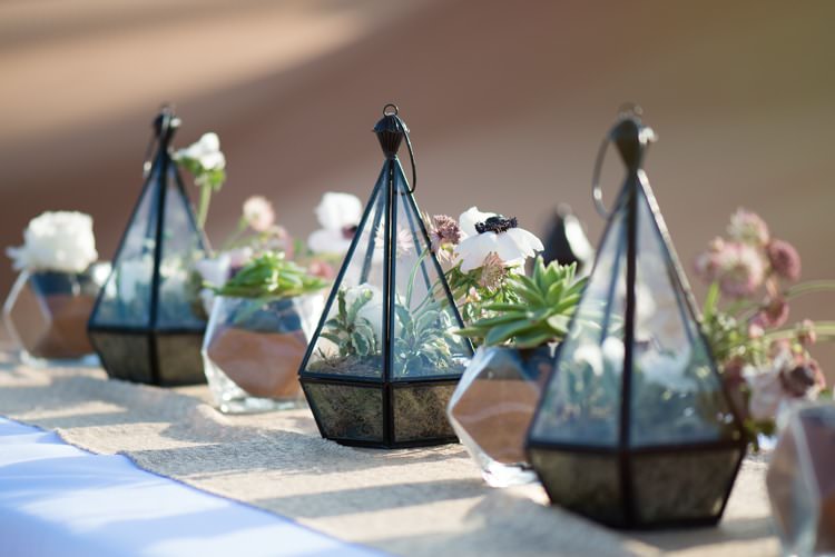Table Setting Black Vase Centrepieces Florals Green Succulent Plants Sand Gold Table Runner Geometric Desert Dubai Wedding Ideas http://weddingphotographerdubai.me/