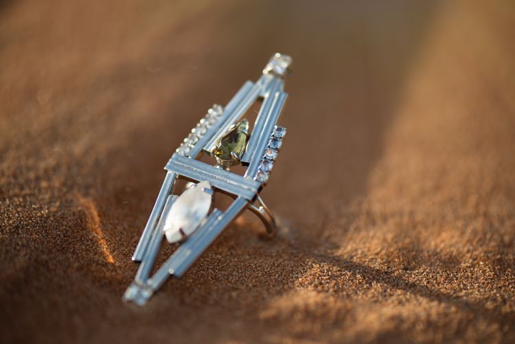 Ring Unique Bridal Accessory White Green Stone Silver Sand Geometric Desert Dubai Wedding Ideas http://weddingphotographerdubai.me/