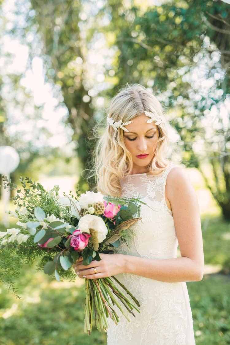 Bride Bridal Make Up Headdress Accessory Bouquet Flowers Boho Blossom Summer Wedding Ideas http://www.catlaneweddings.com/
