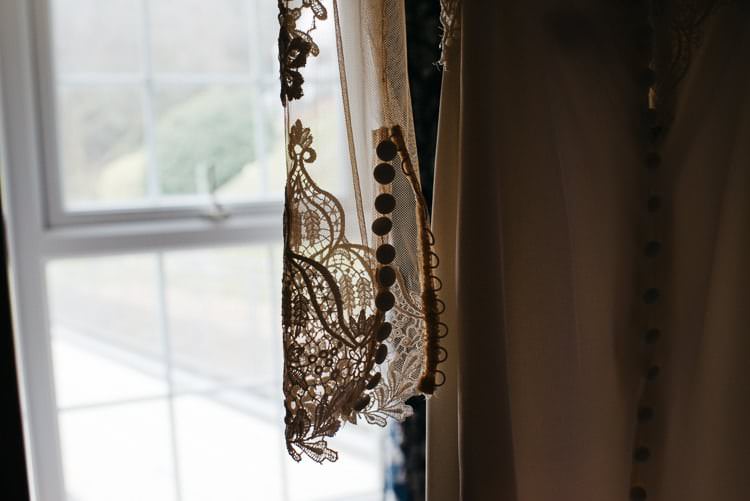 Creative DIY Yellow Wedding http://elainewilliamsphoto.com/