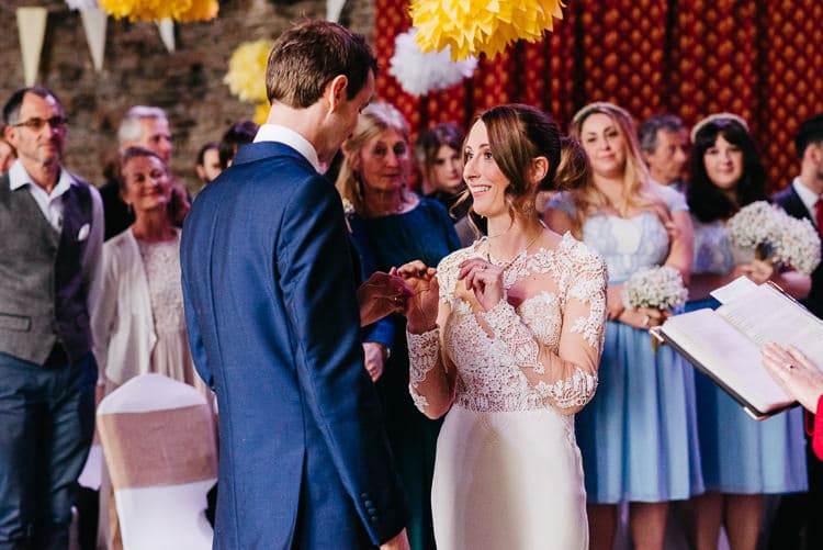 Creative DIY Yellow Wedding http://elainewilliamsphoto.com/