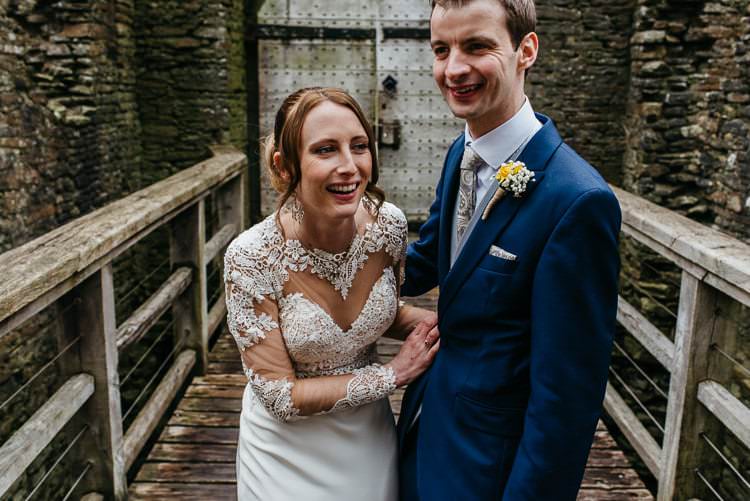 Creative DIY Yellow Wedding http://elainewilliamsphoto.com/