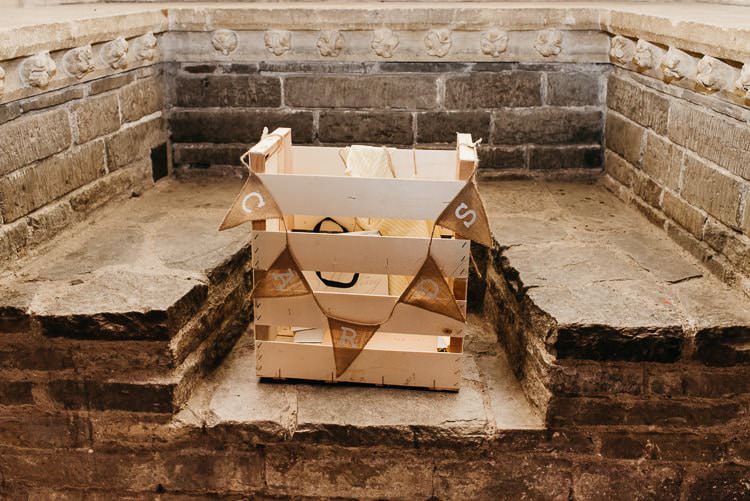 Creative DIY Yellow Wedding http://elainewilliamsphoto.com/