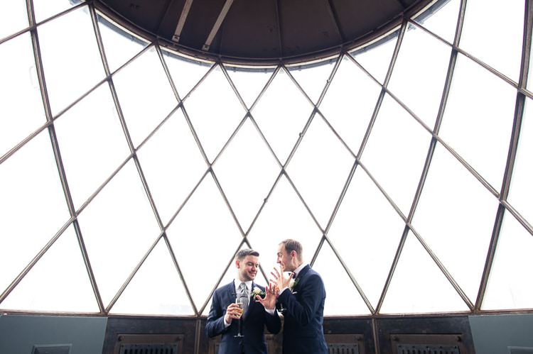 Urban London Stylish Navy White Wedding http://karibellamy.com/