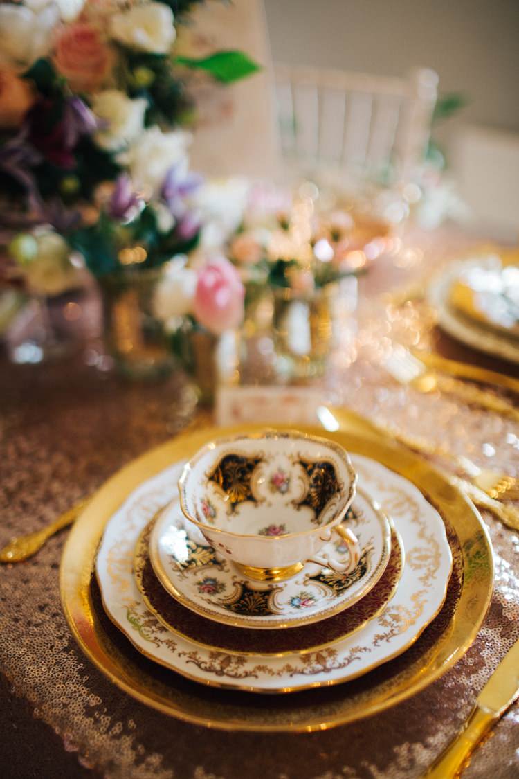 Crockery Sequins Decor Table Vintage Glam Rose Gold Pink Wedding Ideas http://ivoryfayre.com/