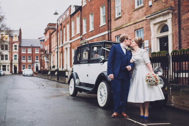 Classic Winter City Chic Wedding http://willfullerphotography.com/
