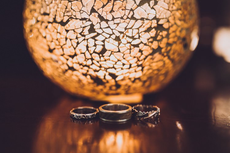 Rings Bands Classic Winter City Chic Wedding http://willfullerphotography.com/