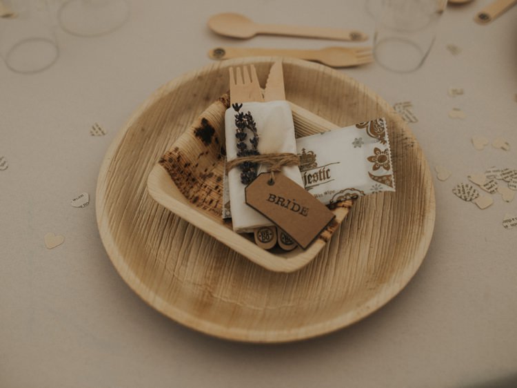 Eco Green Tablewear Bamboo Wood Plates Cutlery Creative Relaxed Child Friendly Wedding http://www.brookrosephotography.co.uk/