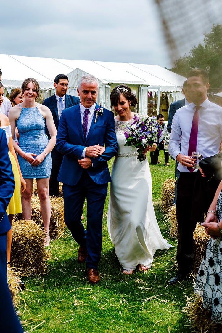 Rustic Relaxed Country Garden Wedding http://www.dmcclane.com/