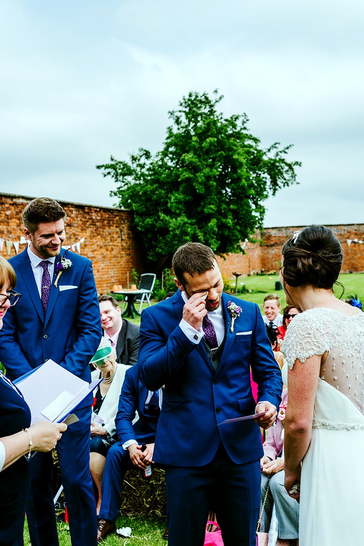 Rustic Relaxed Country Garden Wedding http://www.dmcclane.com/