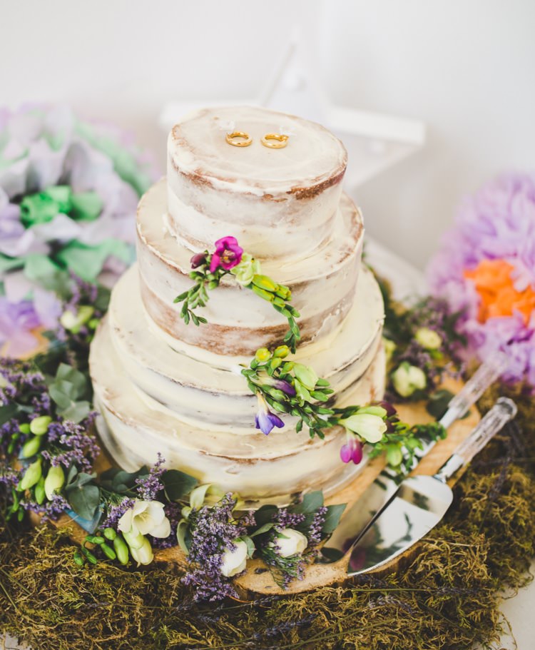 Naked Cake Layer Sponge Buttercream Moss Flowers Crumb Colourful Home Made Spring Country Wedding http://www.racheljoycephotography.co.uk/
