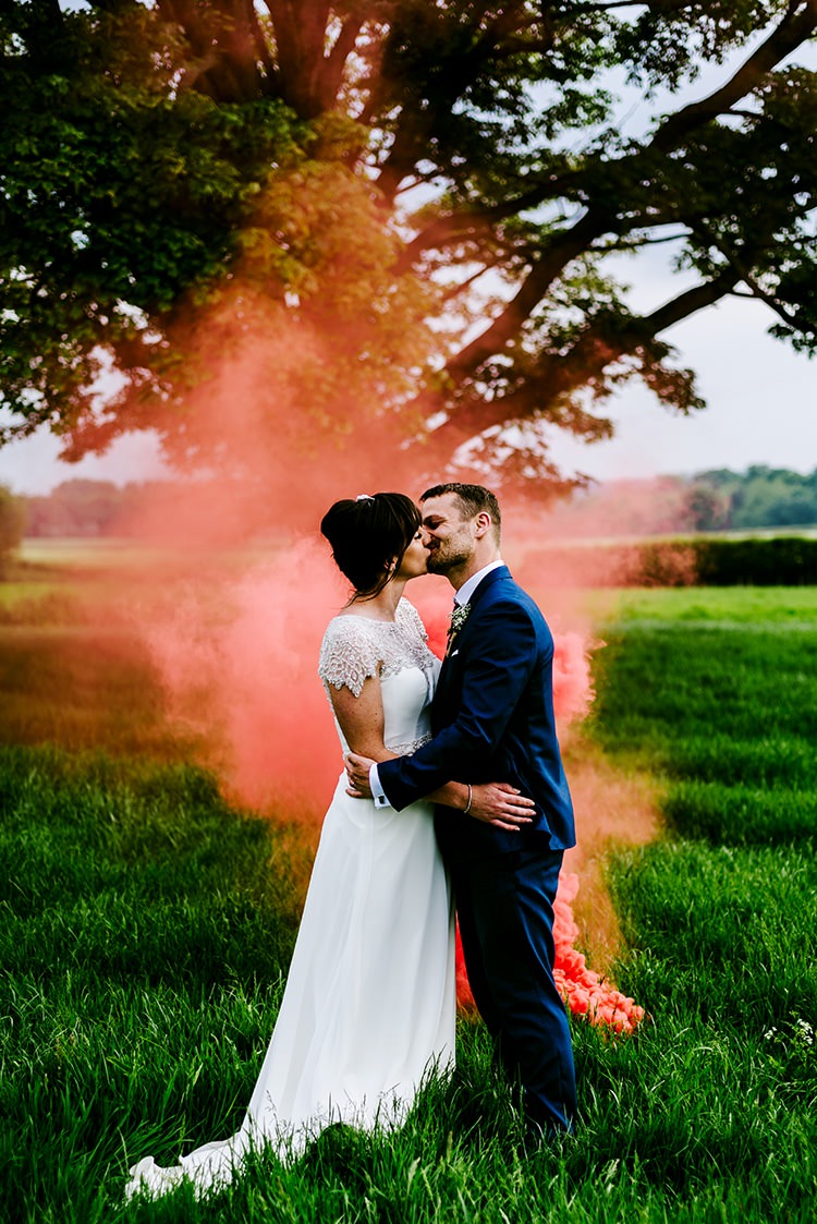 Rustic Relaxed Country Garden Wedding http://www.dmcclane.com/
