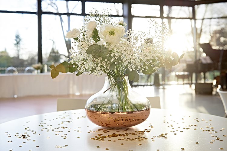 Rose Vase White Flowers Modern Mint Gold Grey City Wedding http://www.studiocano.co.uk/