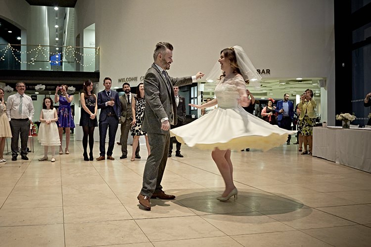 Modern Mint Gold Grey City Wedding http://www.studiocano.co.uk/