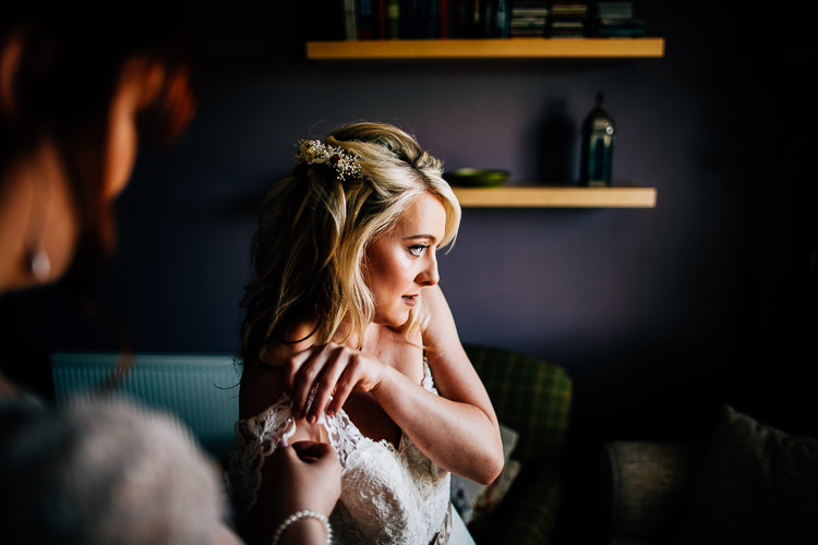 Flowers Hair Bride Bridal Style Dreamy Stylish Barn Wedding http://www.faircloughphotography.co.uk/ 