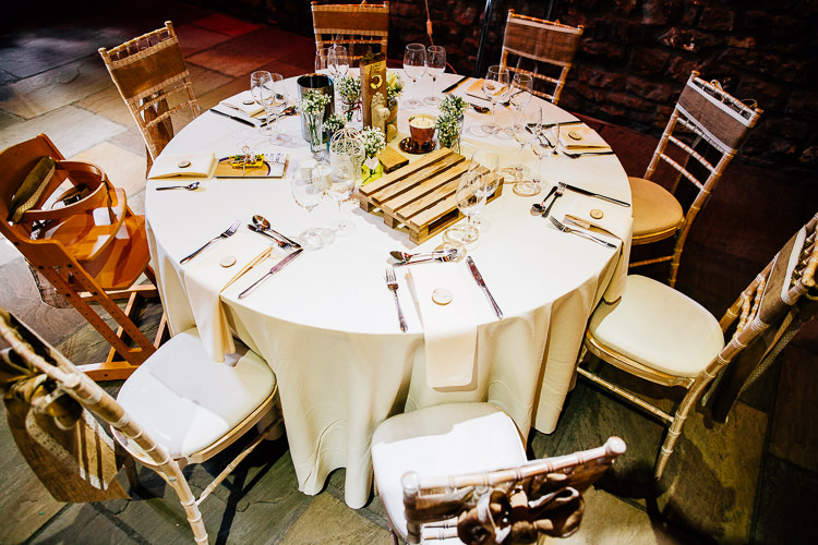 Dreamy Stylish Barn Wedding http://www.faircloughphotography.co.uk/