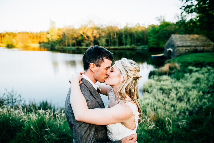 Dreamy Stylish Barn Wedding http://www.faircloughphotography.co.uk/