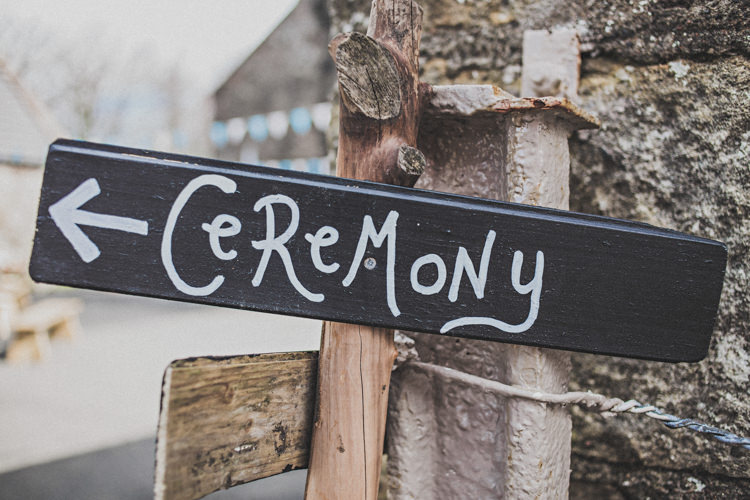 Blackboard Chalk Sign Post Pretty DIY Farm Wedding http://www.johnelphinstonestirling.com/
