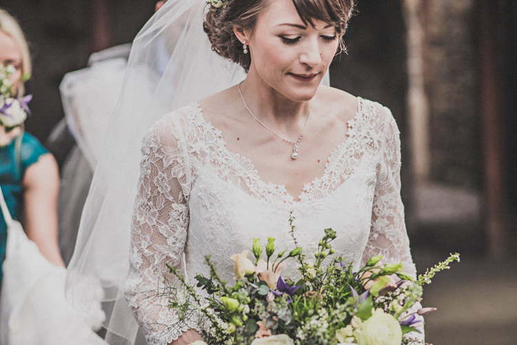 Pretty DIY Farm Wedding http://www.johnelphinstonestirling.com/