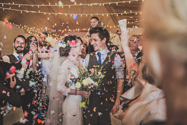 Confetti Throw Pretty DIY Farm Wedding http://www.johnelphinstonestirling.com/