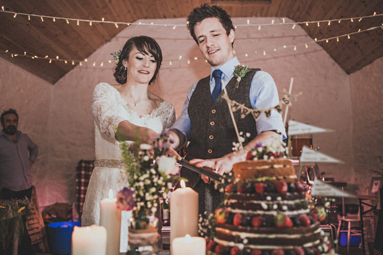 Pretty DIY Farm Wedding http://www.johnelphinstonestirling.com/