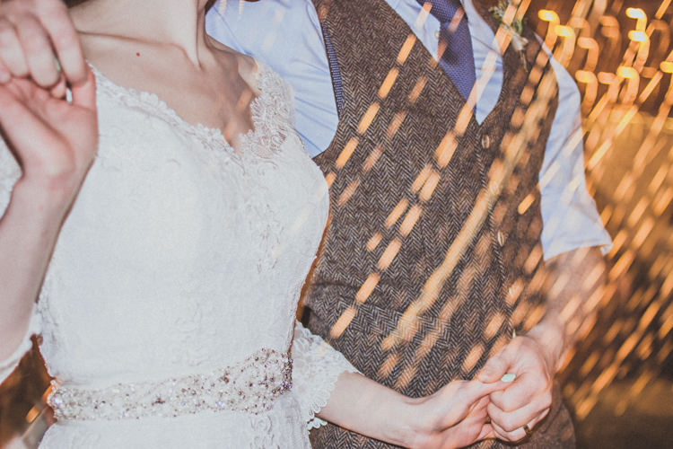 Pretty DIY Farm Wedding http://www.johnelphinstonestirling.com/