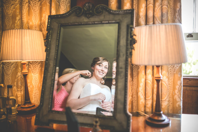 Romantic Coral Summer Wedding http://www.ljm-photography.co.uk/
