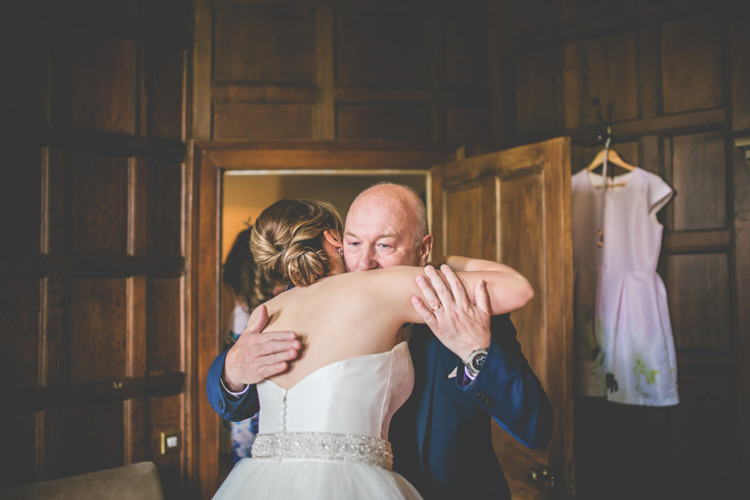 Romantic Coral Summer Wedding http://www.ljm-photography.co.uk/