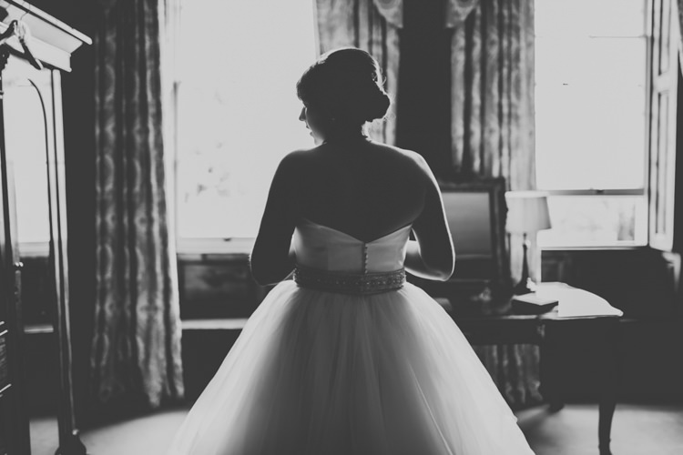 Romantic Coral Summer Wedding http://www.ljm-photography.co.uk/