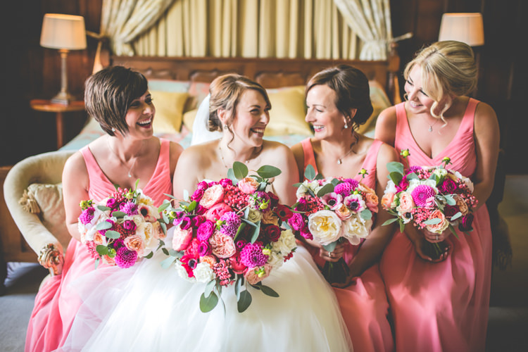Romantic Coral Summer Wedding http://www.ljm-photography.co.uk/