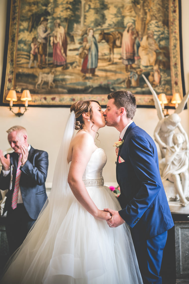 Romantic Coral Summer Wedding http://www.ljm-photography.co.uk/