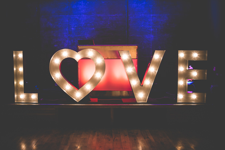 LOVE Letter Lights Sign Romantic Coral Summer Wedding http://www.ljm-photography.co.uk/