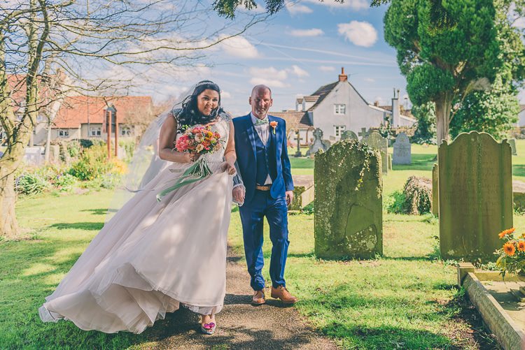 Eclectic Colour Pop Barn Wedding http://www.robtarren.co.uk/