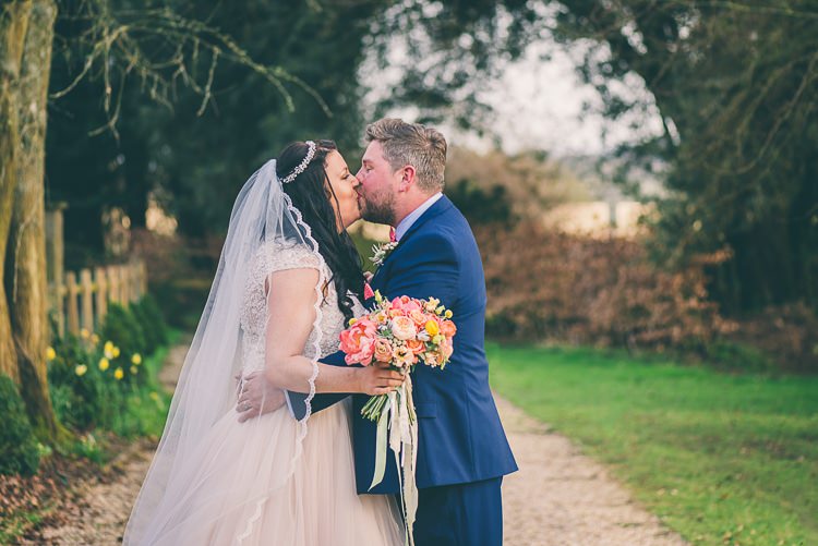 Eclectic Colour Pop Barn Wedding http://www.robtarren.co.uk/