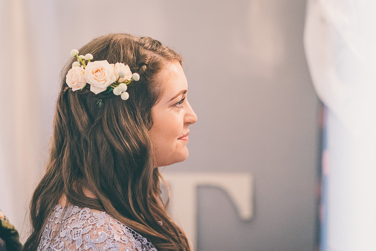 Bridesmaid Hair Flowers Eclectic Colour Pop Barn Wedding http://www.robtarren.co.uk/