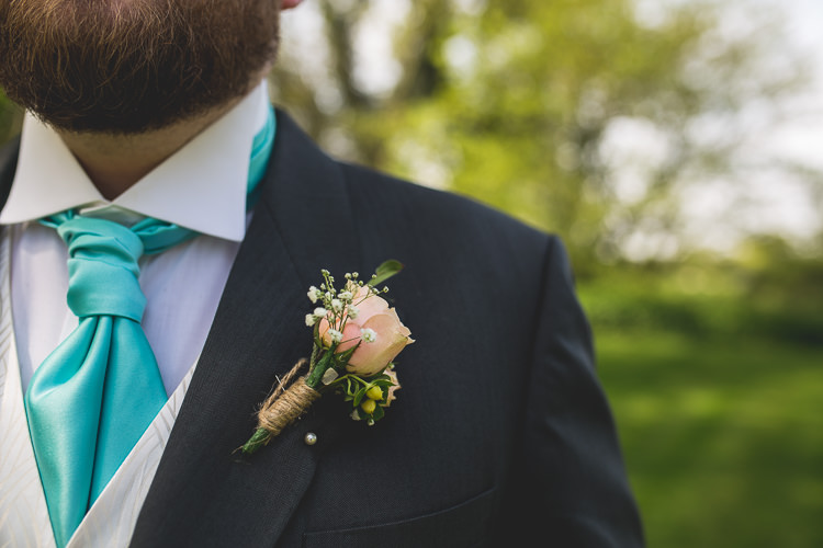 Rose Twine Buttonhole Groom Mint Peach Rustic Barn Wedding http://hannahhallphotography.co.uk/