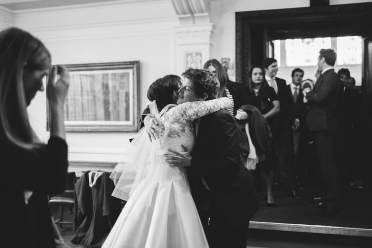 Chic City White Gold Wedding http://www.francessales.co.uk/