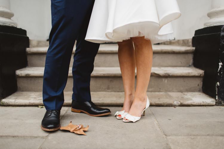 Chic City White Gold Wedding http://www.francessales.co.uk/