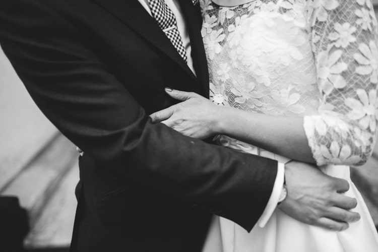 Chic City White Gold Wedding http://www.francessales.co.uk/