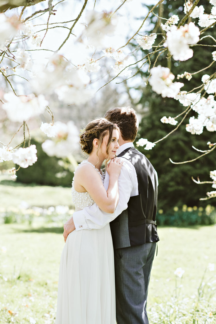 Beautiful Spring Blossom Country Wedding Ideas http://karenflowerphotography.com/