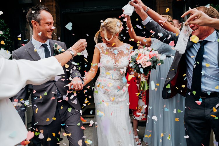 Confetti Throw Quirky Music City Wedding http://www.mariannechua.com/